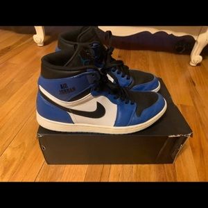 Jordan 1 mid SE blue soar men’s size 11